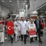 Sağlık Çalışanları Cumhuriyet Dönemi Sağlıkçı Kıyafetleri İle Ankara’da Yürüyüş Düzenledi